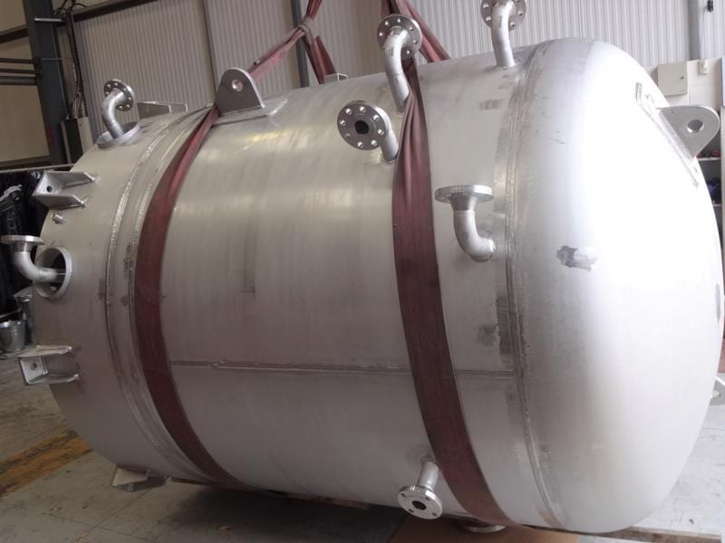 CPE-Pressure-vessels-high-specification-fire-protection-vessel