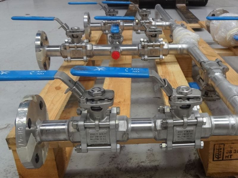 Stainless-steel-316L-pipework-Pressure-system-valves-spools-cpe (1)
