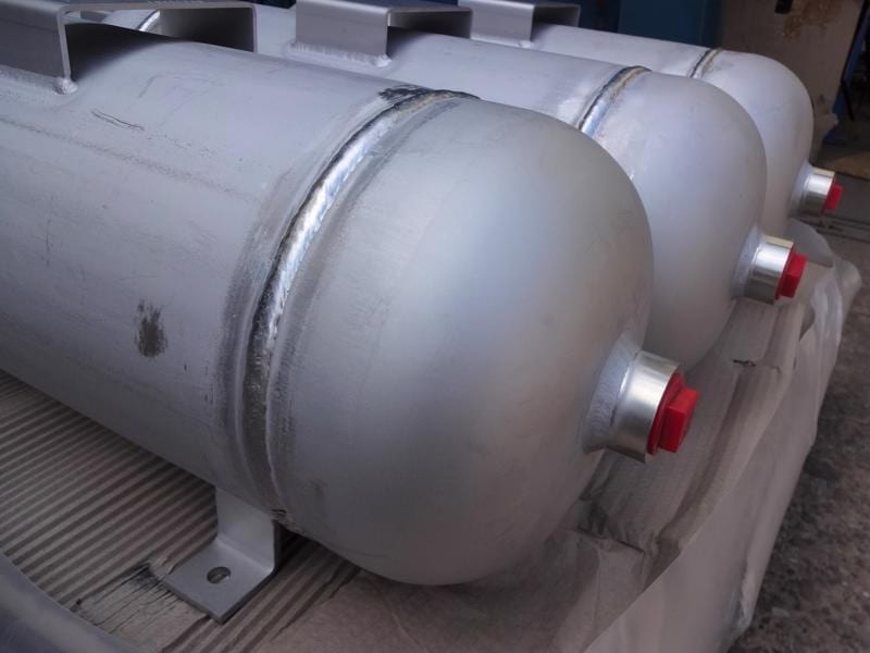 stainless-air-receiver-bespoke-cpe-pressure-vessels